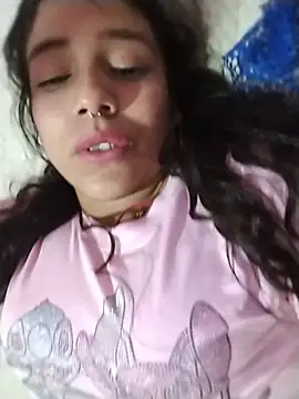 loveHoney02 webcam