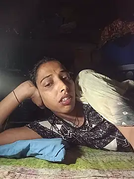 Pinki_thakur_1