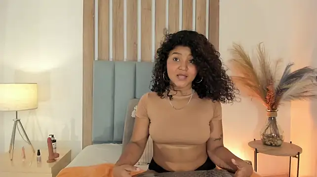 AylinSantel webcam