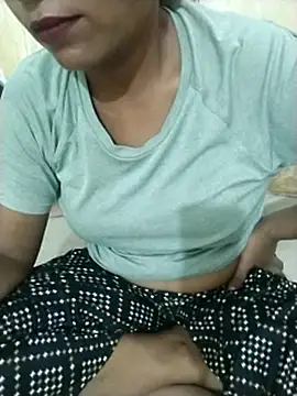 Princess_Zoyaa webcam