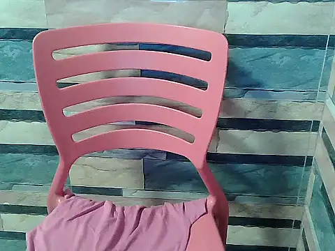 nikka_pinay live cam on StripChat