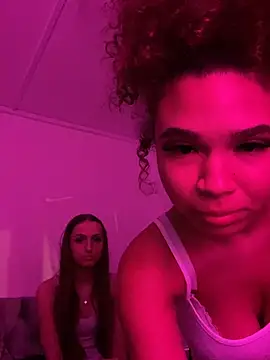 Lola-Beau_X
