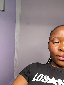 MiyaXo2 webcam