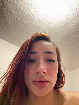 Watch ariiel_ live on EroticFlix - High definition streams