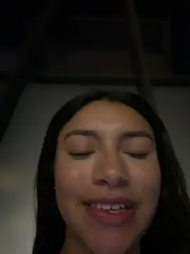CocoaGigiMuse live cam on StripChat