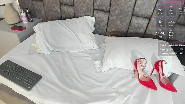 Matureyulyet live cam