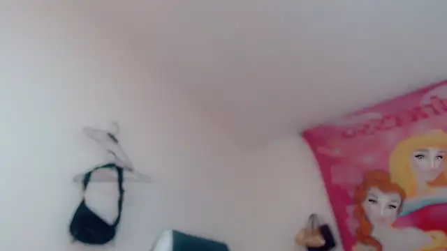 Oriana_braom webcam