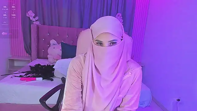 Nayla-Mouna live cam on StripChat