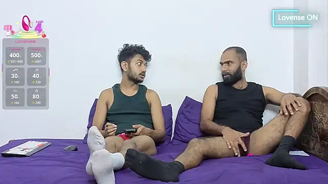 DesiDaddyandSon webcam