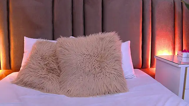 SaraLugo live cam preview