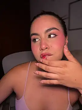 Zarahs_Blare1 webcam