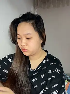 Almira6868 webcam
