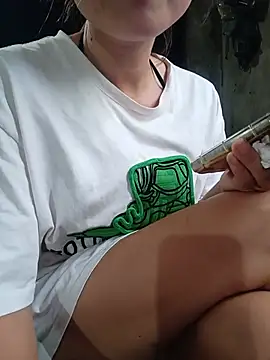 Linda-yiyi webcam