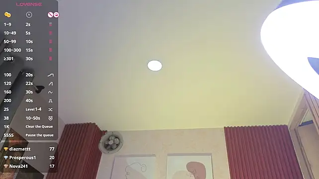Hot_ladyy live cam on StripChat