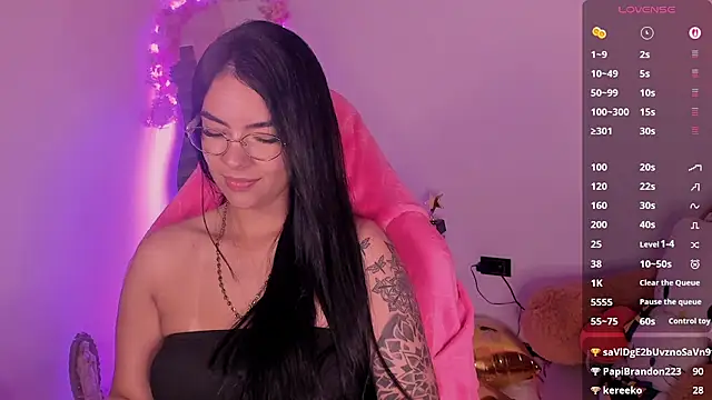 Kiity- live cam on StripChat