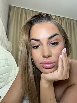 KirstieVegas