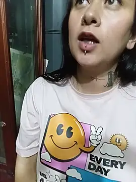 Beautiful_Lady90