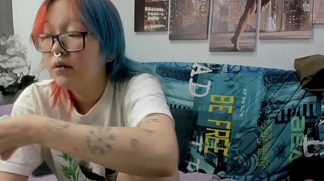 Cute__Kiko live cam on StripChat