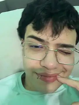dazzboyx live sex cam