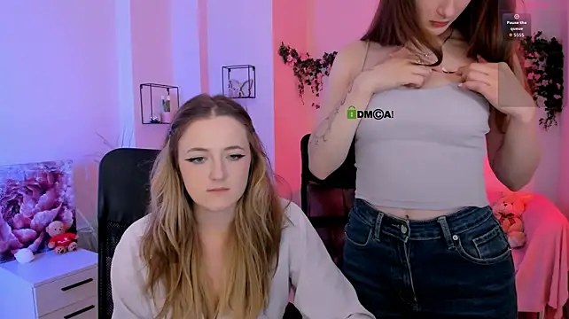 liana_kisses