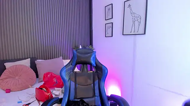CaeliThalyana webcam