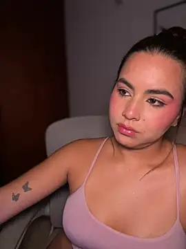 Zarahs_Blare1 webcam