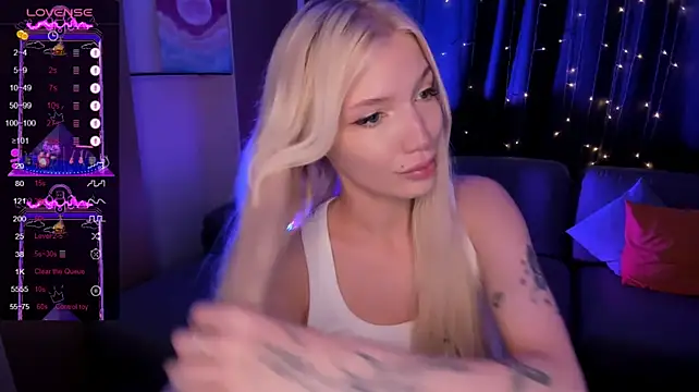 AnyaTaylor_ webcam