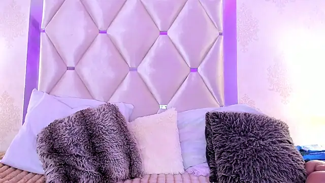 SeleneCarter webcam