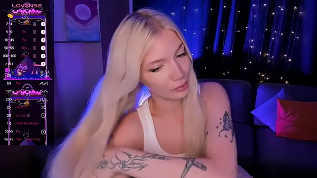 AnyaTaylor_ webcam