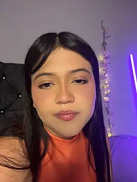 alisson_carolina73 live cam on StripChat
