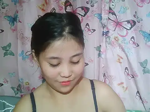 SexyAsianPussy4u webcam