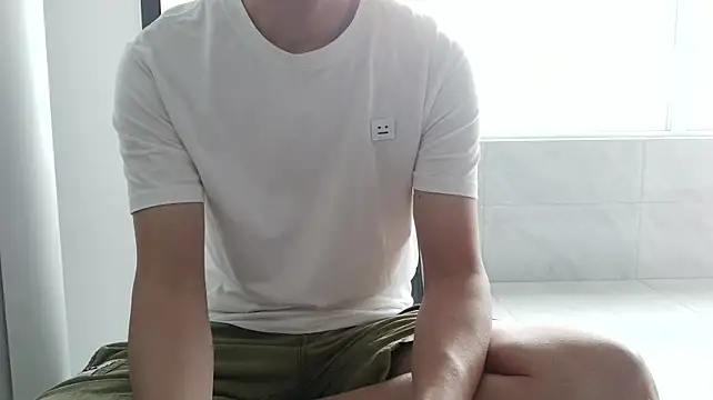 nole_china7 (Ask my age) - talk / fun / cum