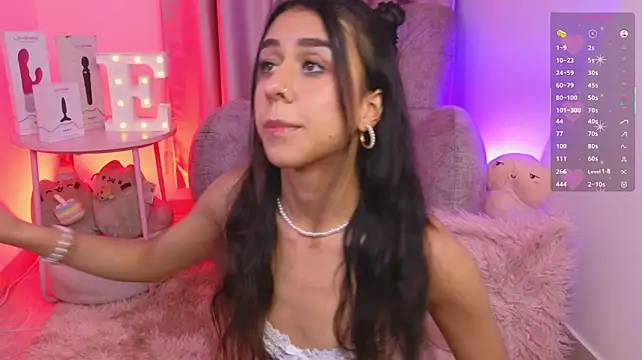 Emiily_Scott1 live cam on StripChat