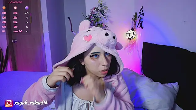 Xayah_and_Rakan live cam on StripChat