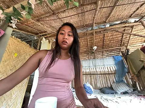 Juliet_official_pro live cam on StripChat