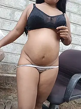 maduwanthi9328 webcam