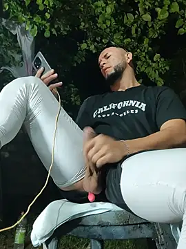 PIGHIGHDIRTY_p0 webcam