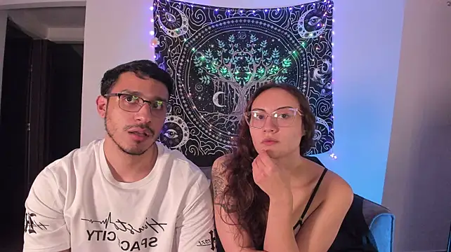 alphaandmuse webcam