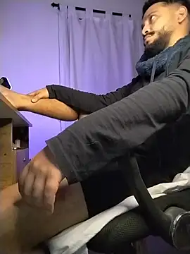 BadboyX333 webcam