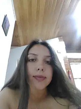 Bella_Karoline