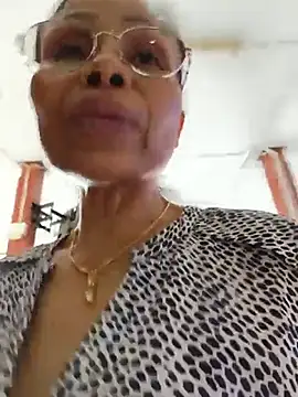 Mama_Eva_1 webcam
