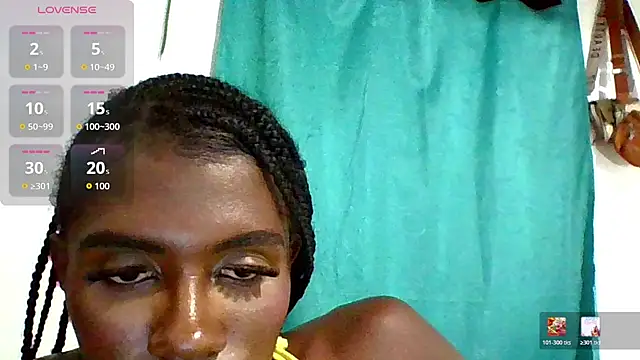 Kyliewarrior webcam