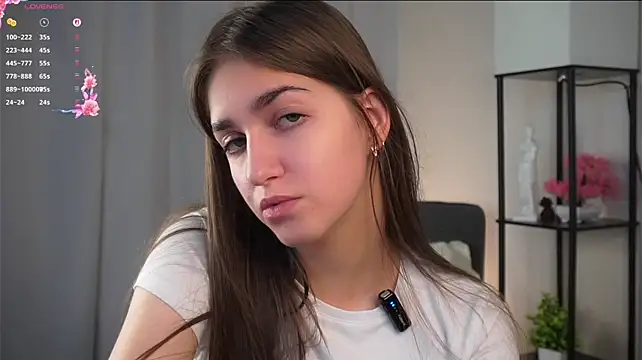 ClarineCasebolt