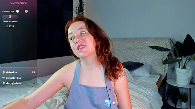 Kira_Adler live cam preview