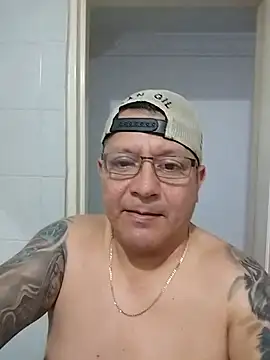 Terraluna333 live cam on StripChat