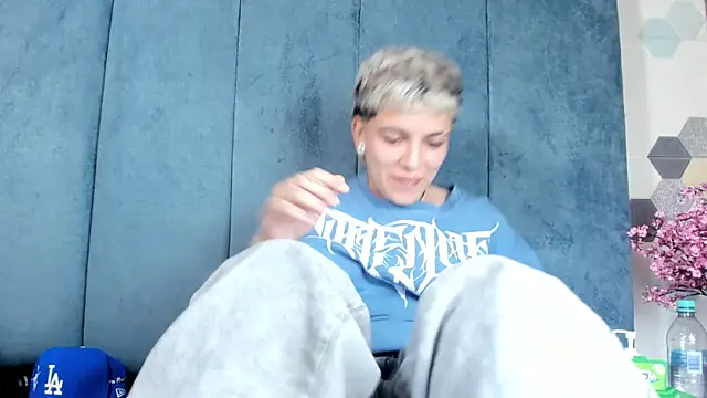 Megan_Thompson_ webcam