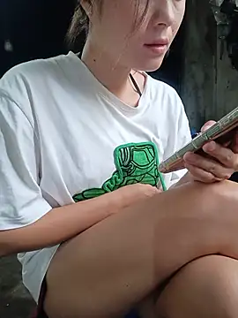 Linda-yiyi webcam