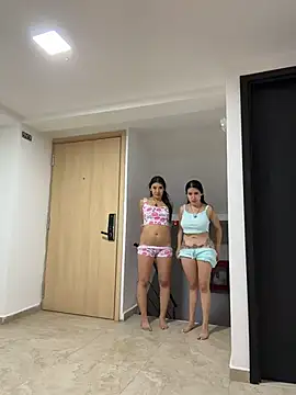 sara_fun (F young) - NAKED AND BIG CUM