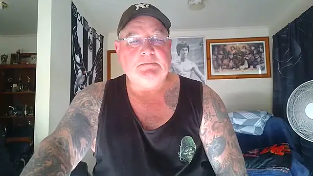 KINKYBLUEYES69