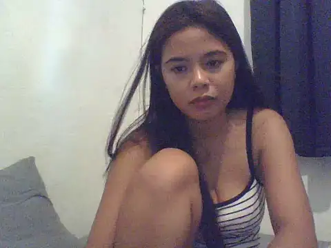 sweet_heaven00 live cam on StripChat